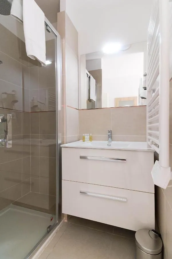 Select'Sohome - Residence Le Poseidon - Appartement En Duplex Avec Parking Prive Et Piscine ! - Pos-F Bormes-les-Mimosas Lejlighed